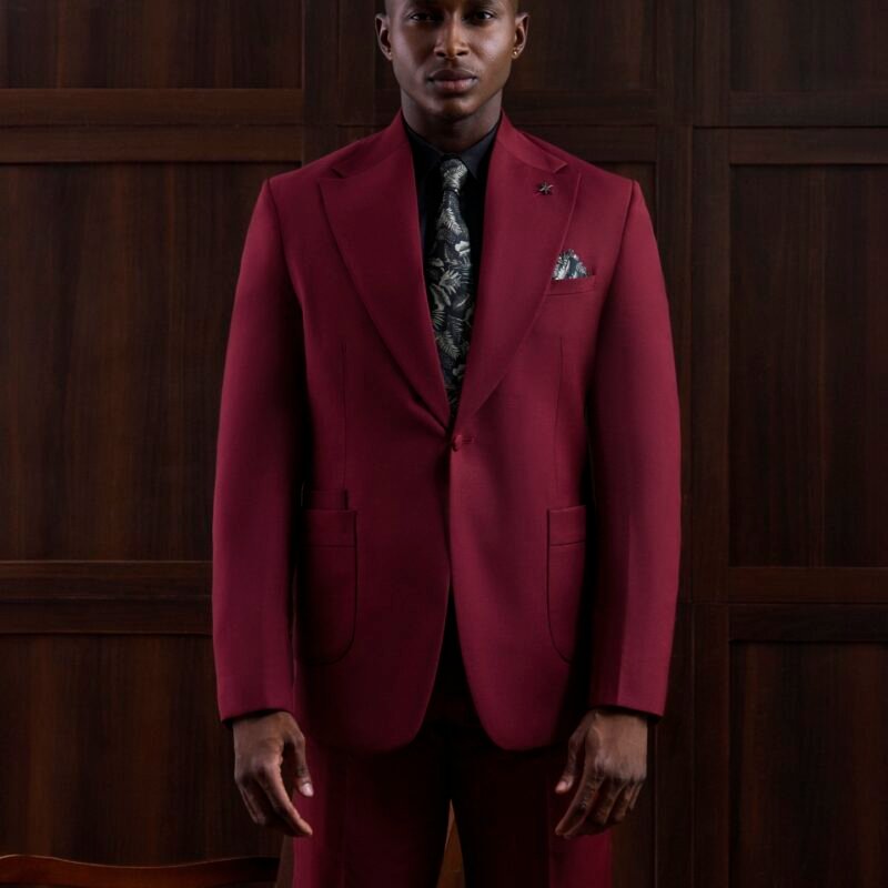 High-Wide Peak Lapel Suit – Side Pockets