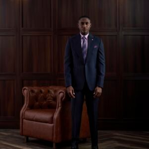 High-Wide Peak Lapel Suit – Darted Side Pockets
