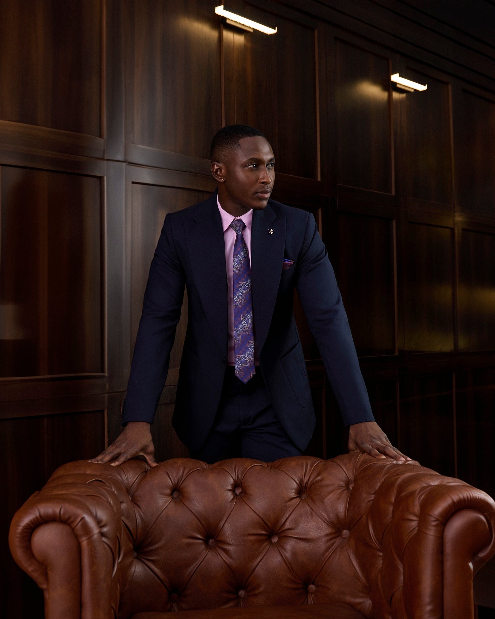 High-Wide Peak Lapel Suit – Darted Side Pockets